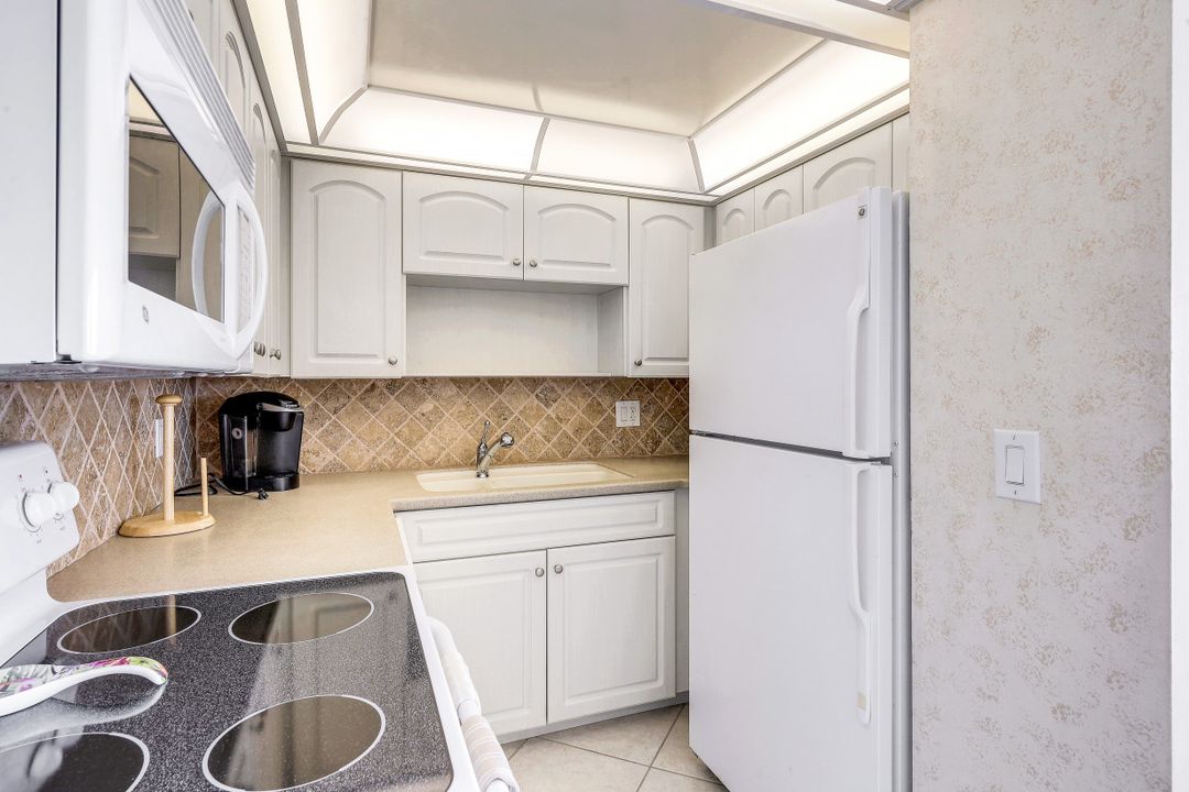 140 Seaview Ct #1003N, Marco Island, FL 34145