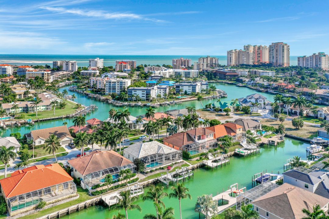 851 Banyan Ct, Marco Island, FL 34145