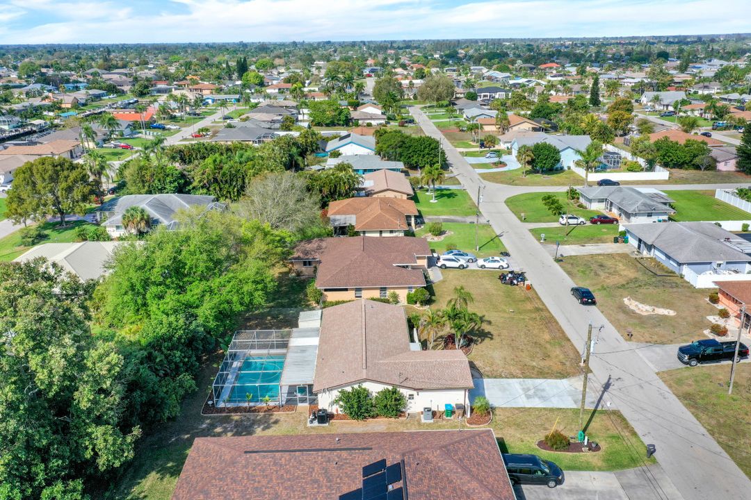 1214 SE 30th Terrace, Cape Coral, FL 33904