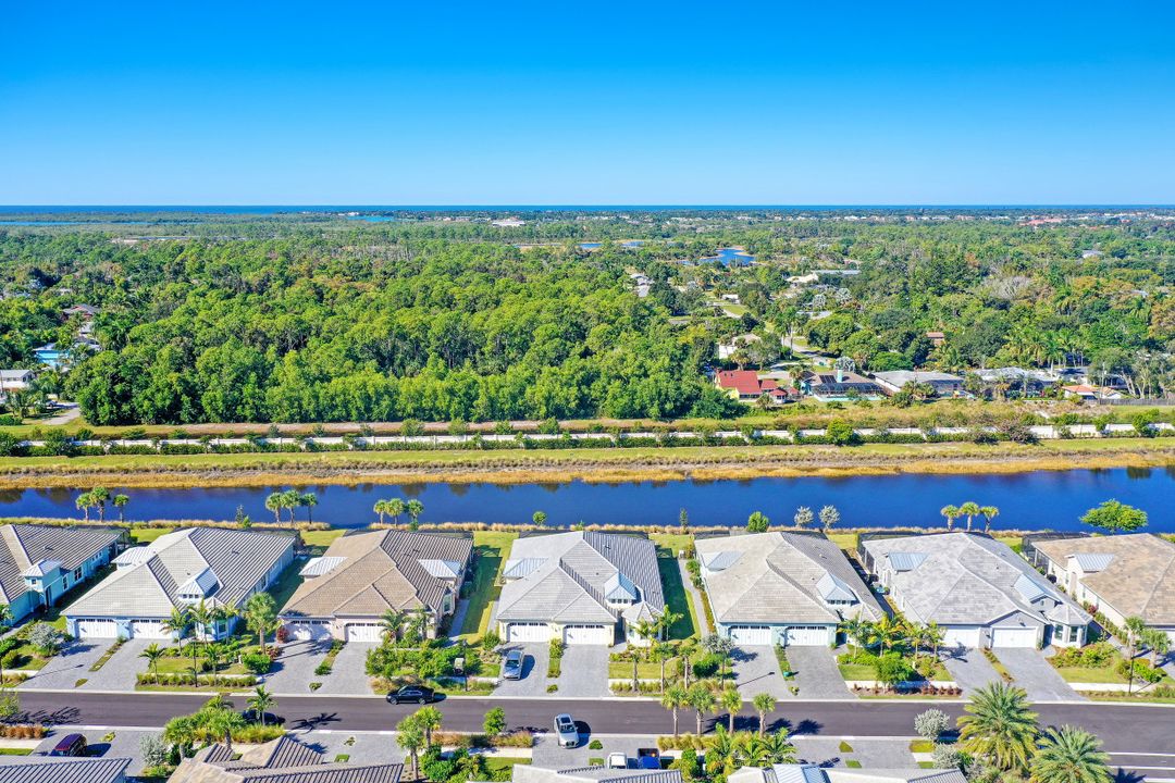 5855 Haiti Dr, Naples, FL 34112