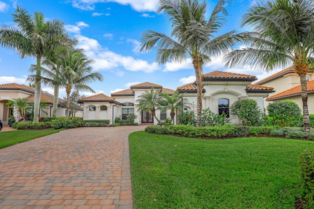 3400 Runaway Ln, Naples, FL 34114