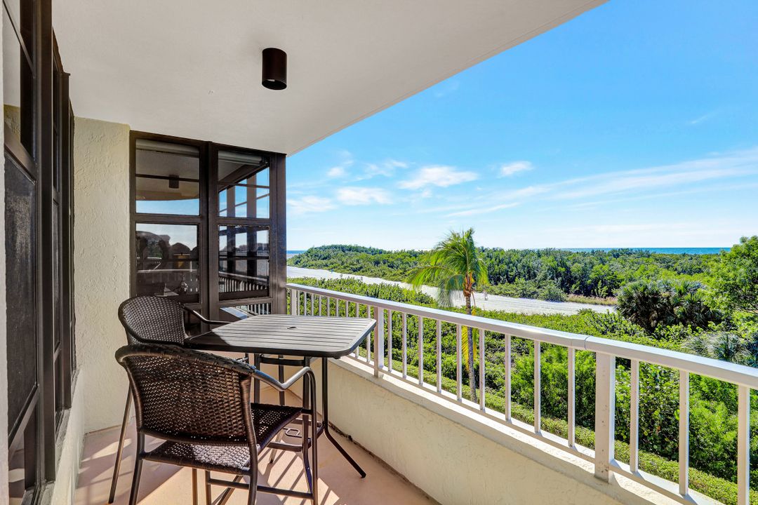 440 Seaview Ct #312, Marco Island, FL 34145