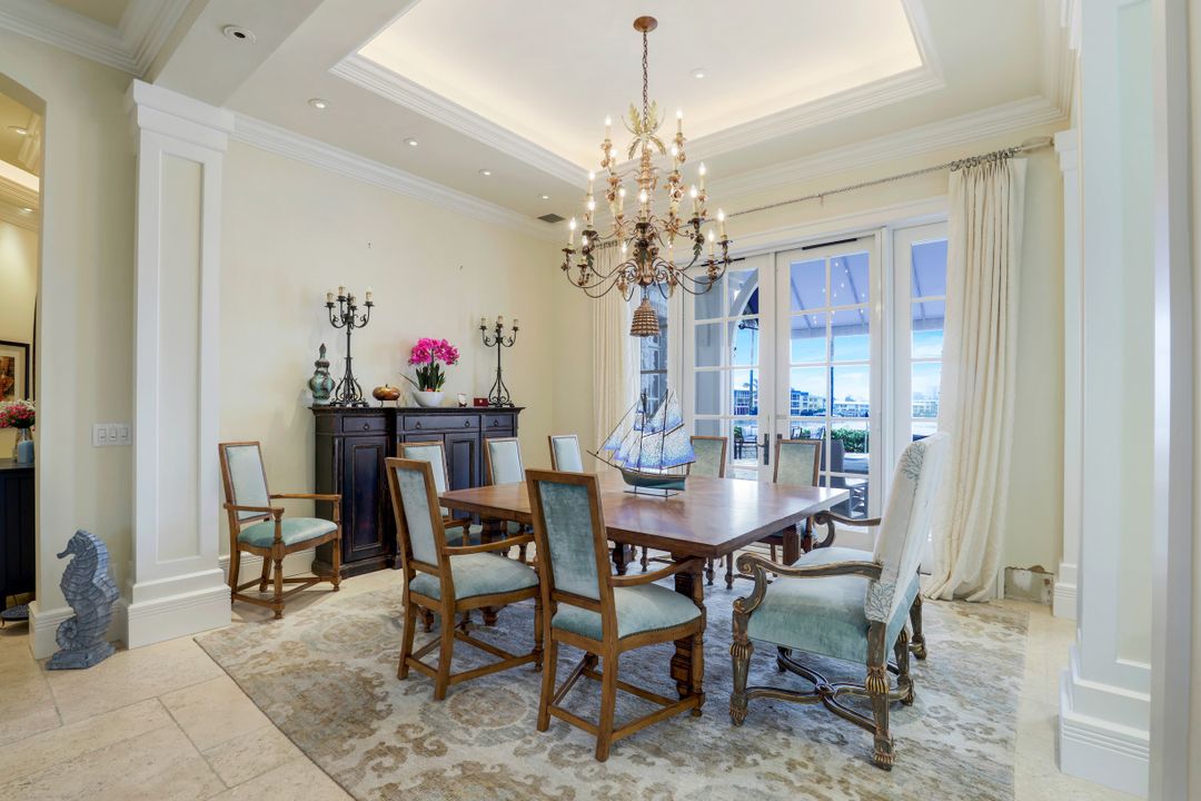 1839 Hurricane Harbor Ln, Naples, FL 34102