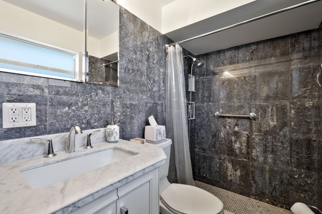 1205 SE 43rd Terrace, Cape Coral, FL 33904