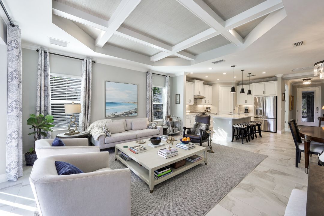 2239 Marquesa Cir, Naples, FL 34112