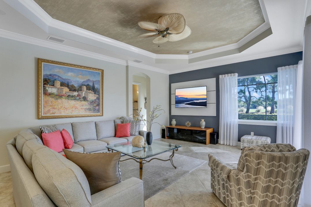 9755 Nickel Ridge Cir, Naples, FL 34120