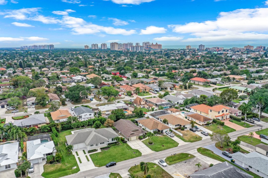 628 104th Ave N, Naples, FL 34108