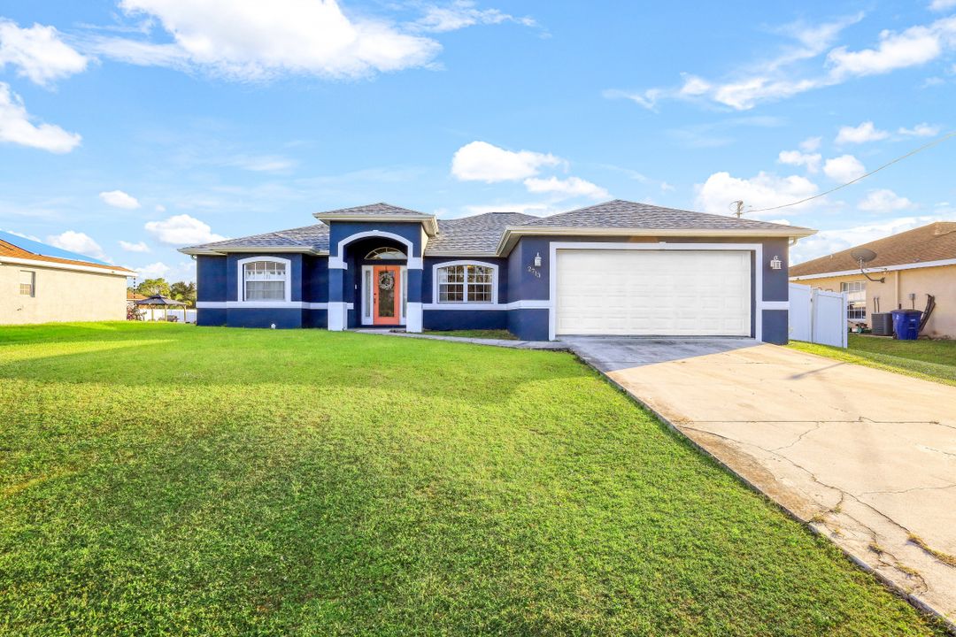 2713 10th St SW, Lehigh Acres, FL 33976