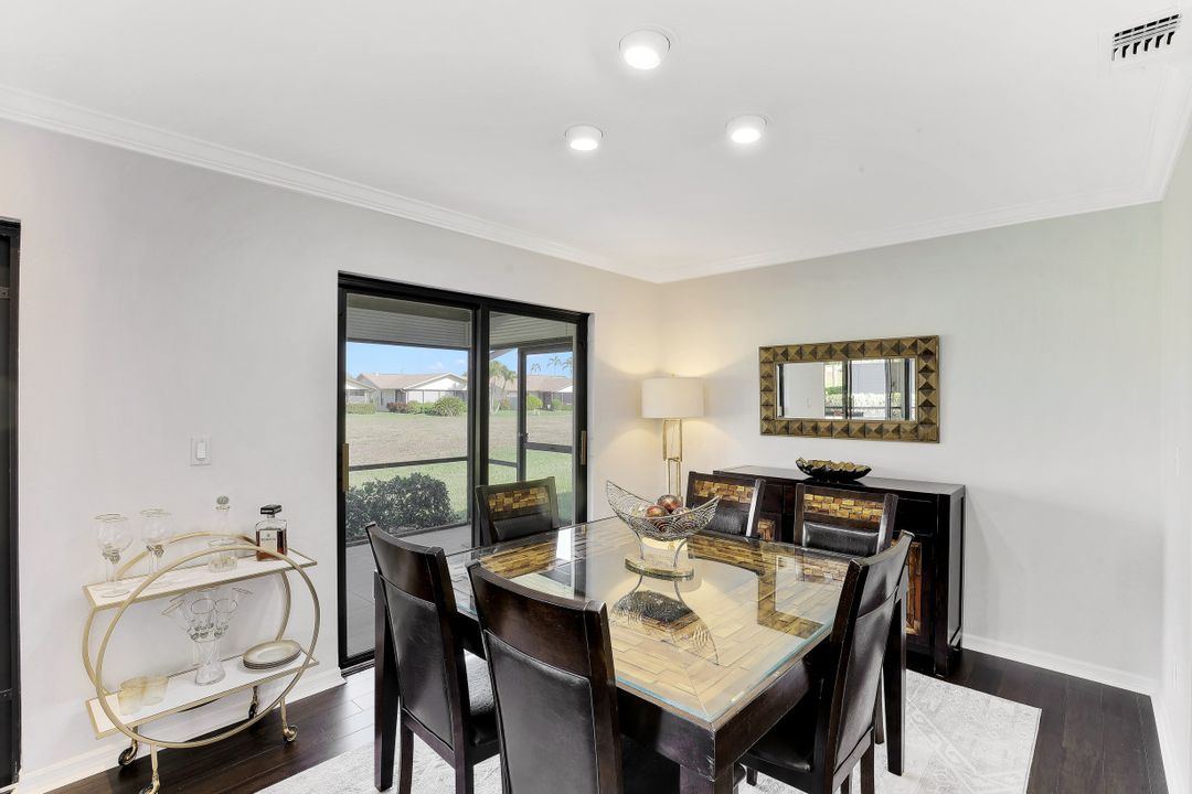 307 Reynolds Ct, Naples, FL 34112