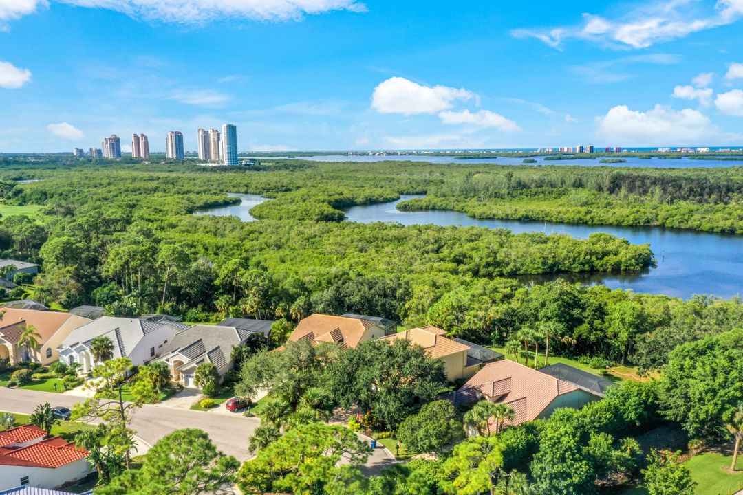 25251 Bay Cedar Dr, Bonita Springs, FL 34134