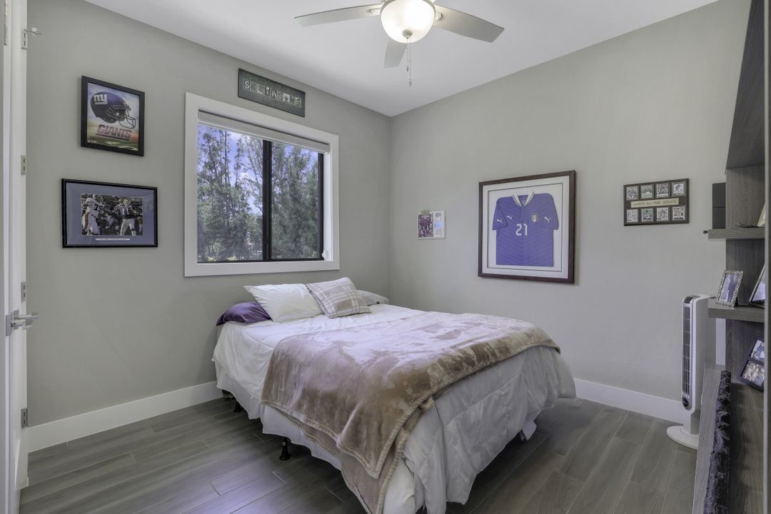 937 SW 28th Terrace, Cape Coral, FL 33914