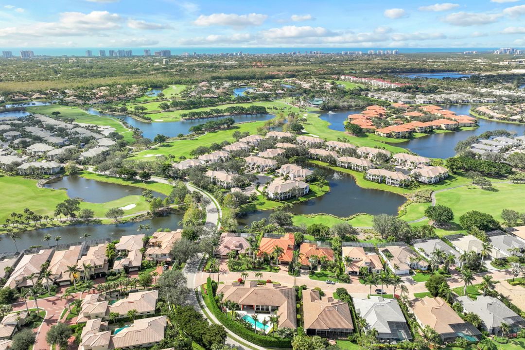 2546 Augusta Dr, Naples, FL 34109