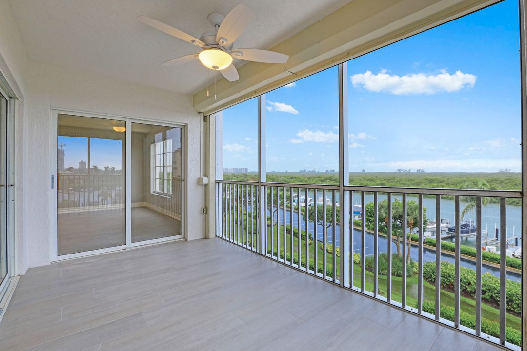 13105 Vanderbilt Dr #505, Naples, FL 34110