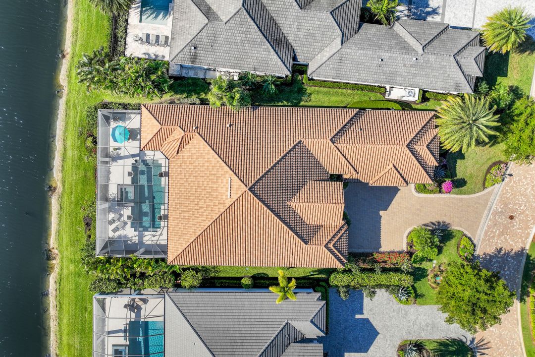 16462 Seneca Way, Naples, FL 34110