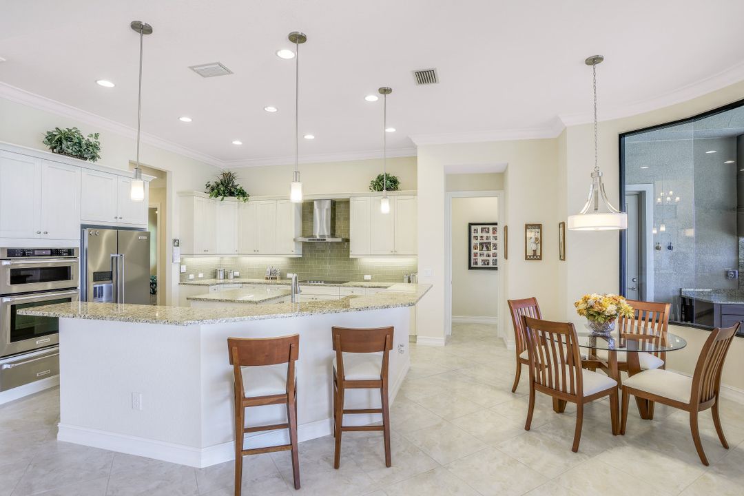 9225 Esplanade Blvd, Naples, FL 34119