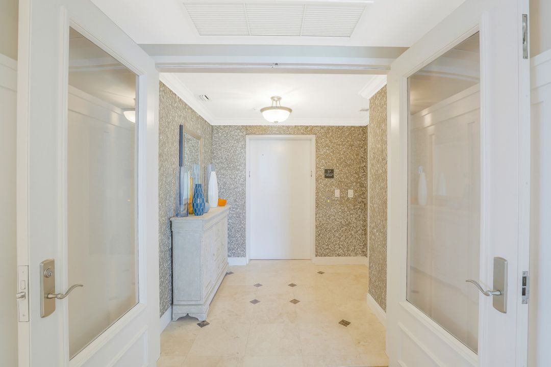 275 Indies Way #1501, Naples, FL 34110