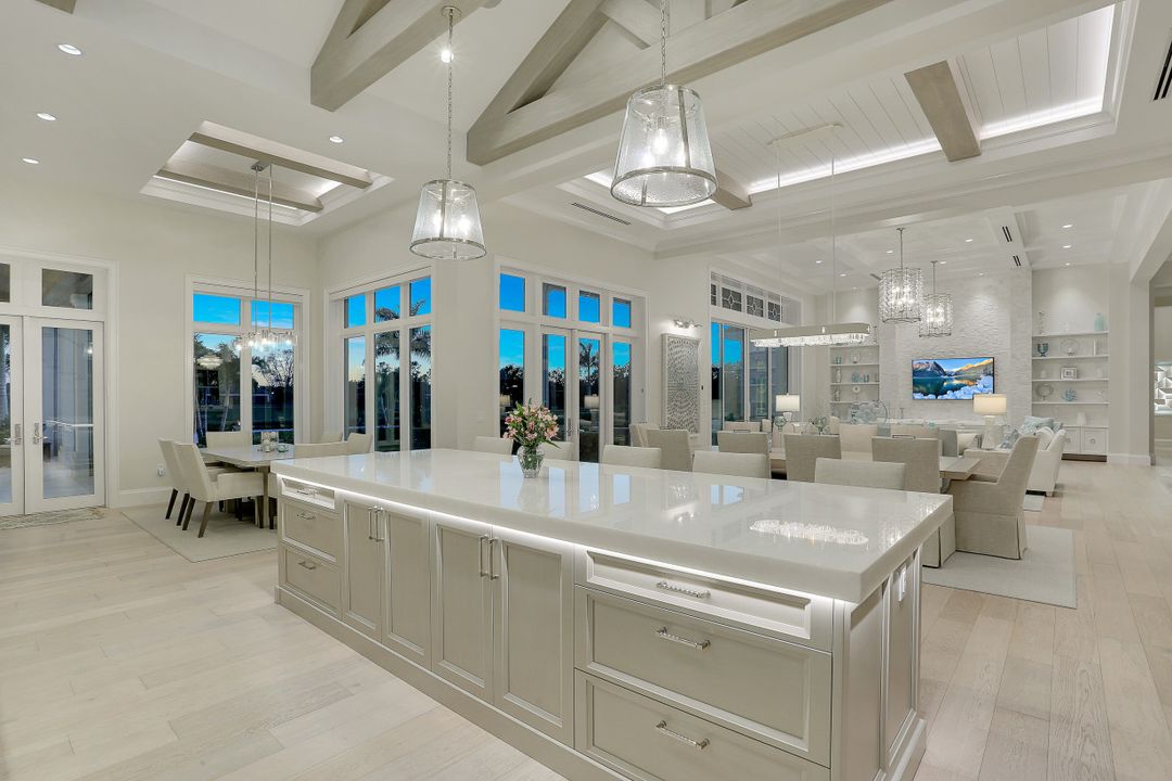 16610 Firenze Way, Naples, FL 34110