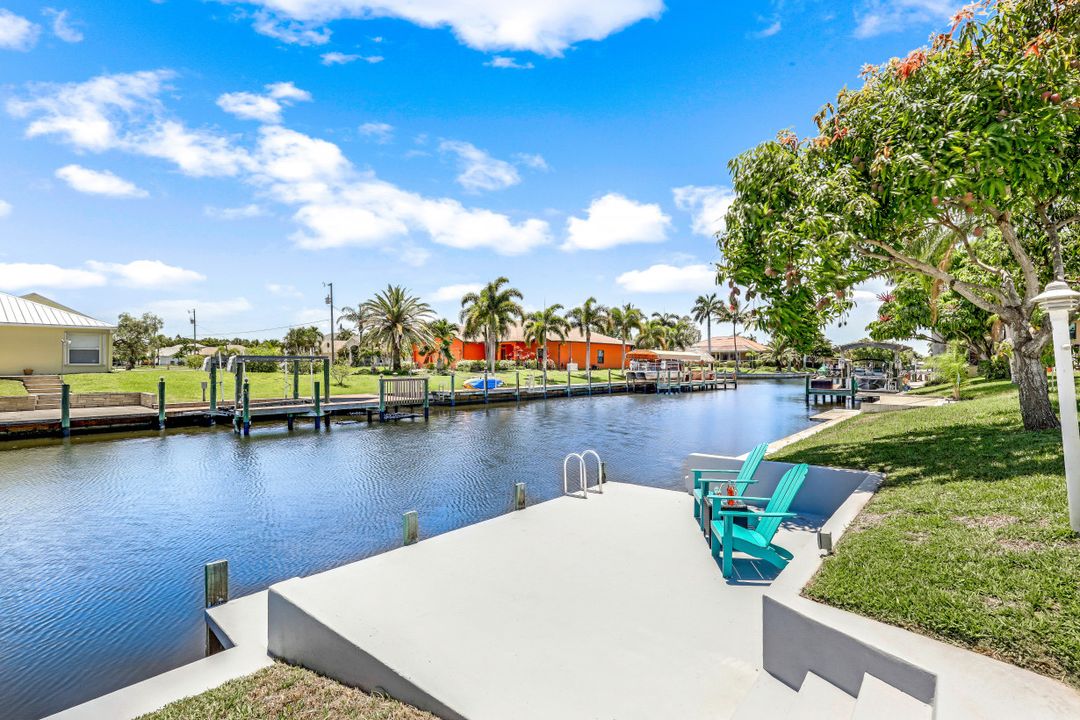 432 Mohawk Pkwy, Cape Coral, FL 33914