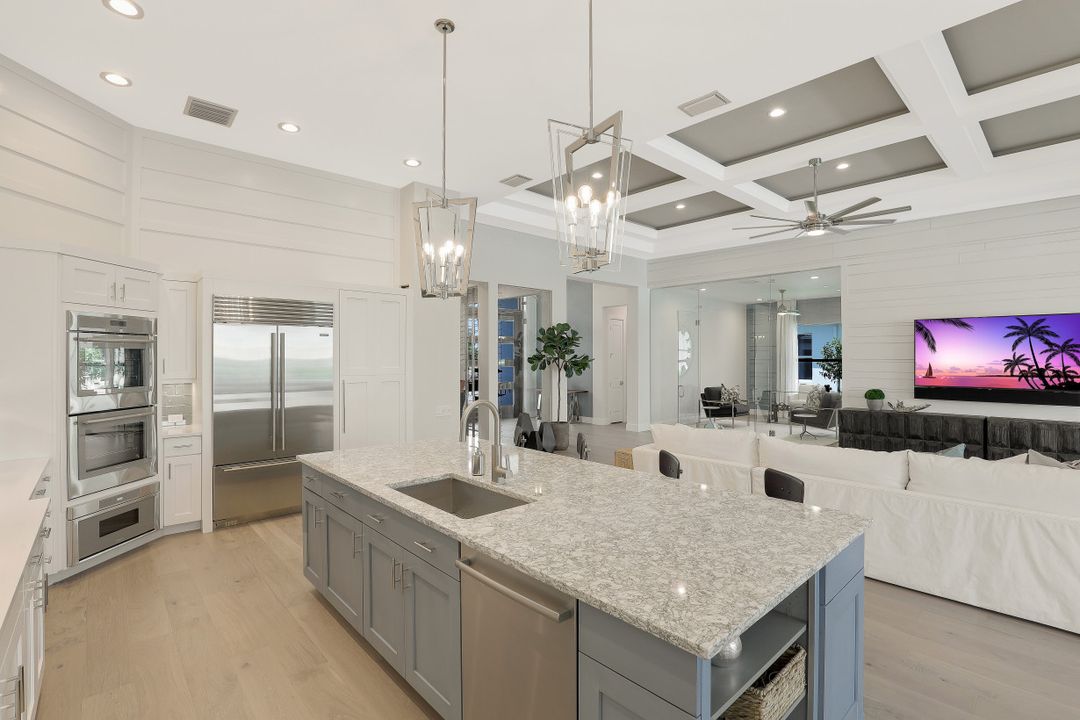 10461 Trevi Isle Way, Miromar Lakes, FL 33913