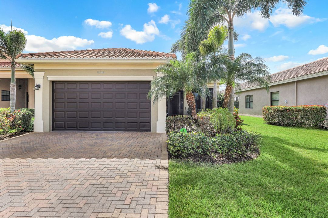 11558 Meadowrun Cir, Fort Myers, FL 33913
