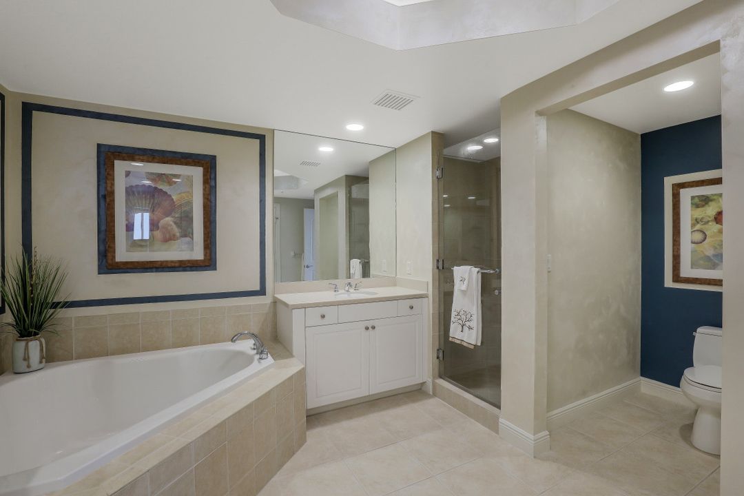 2090 W First St #808, Fort Myers, FL 33901