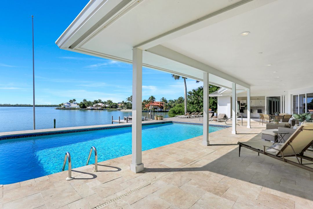 1028 W Inlet Dr, Marco Island, FL 34145