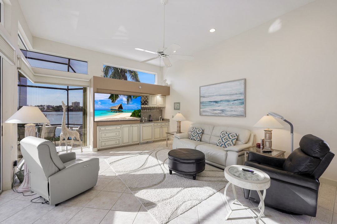 800 Arcadia Ct, Marco Island, FL 34145