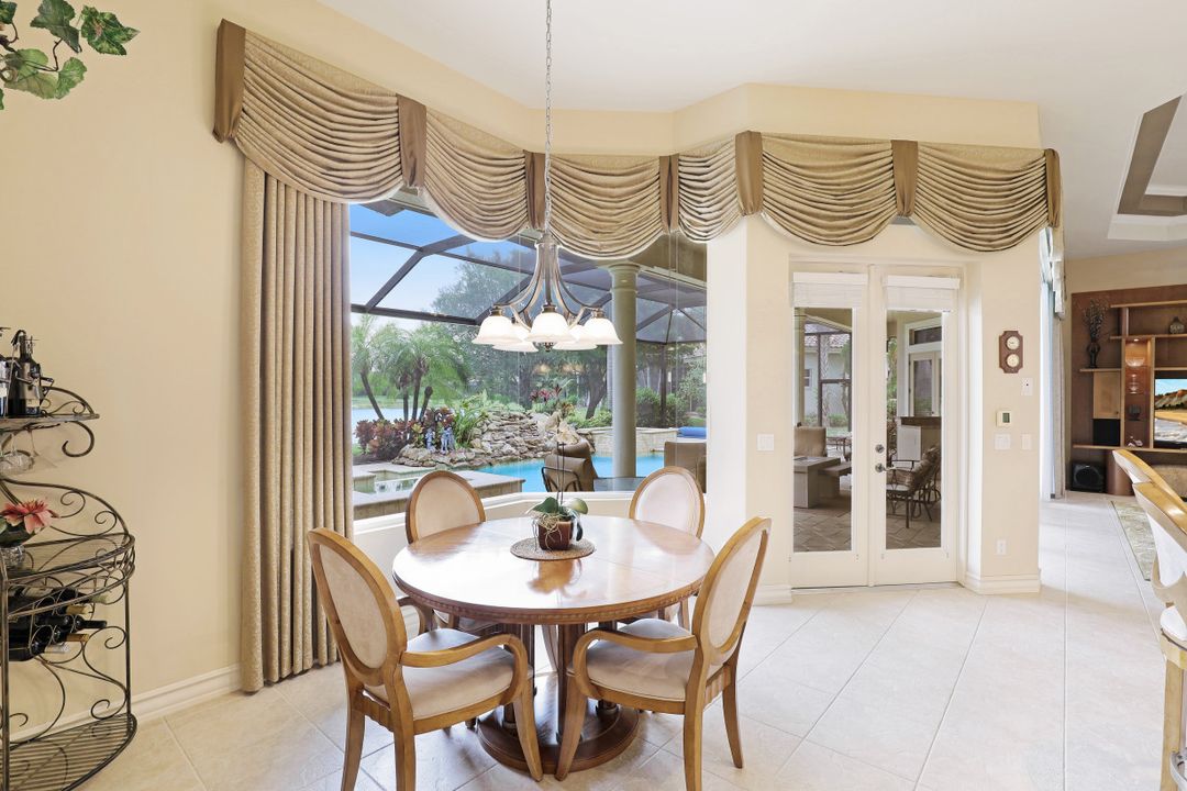 10590 Glen Lakes Dr, Bonita Springs, FL 34135