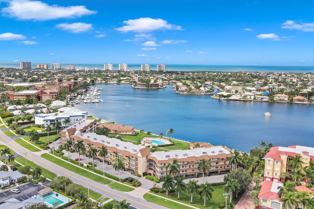 730 W Elkcam Cir #203, Marco Island, FL 34145