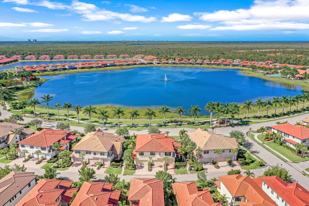 1419 Santiago Cir #1603, Naples, FL 34113