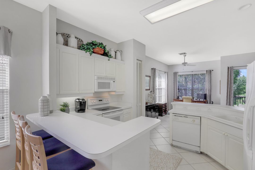 1247 Egrets Landing #201, Naples, FL 34108