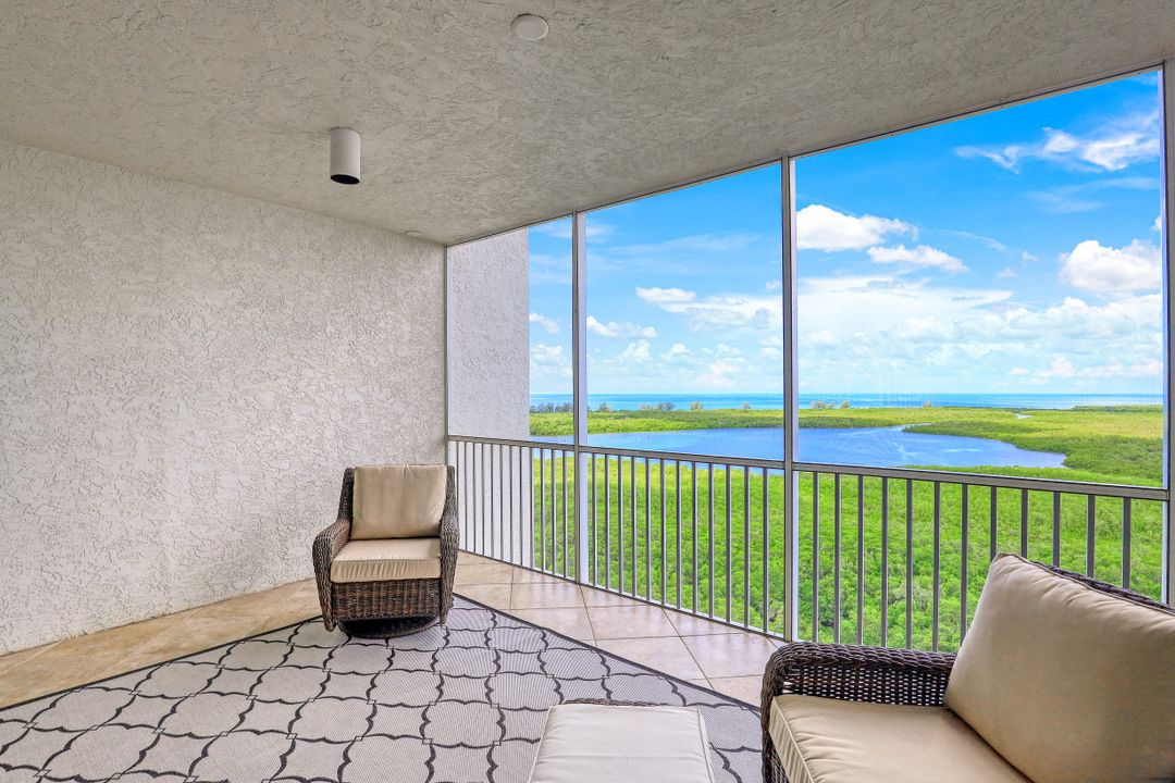 275 Indies Way #1605, Naples, FL 34110