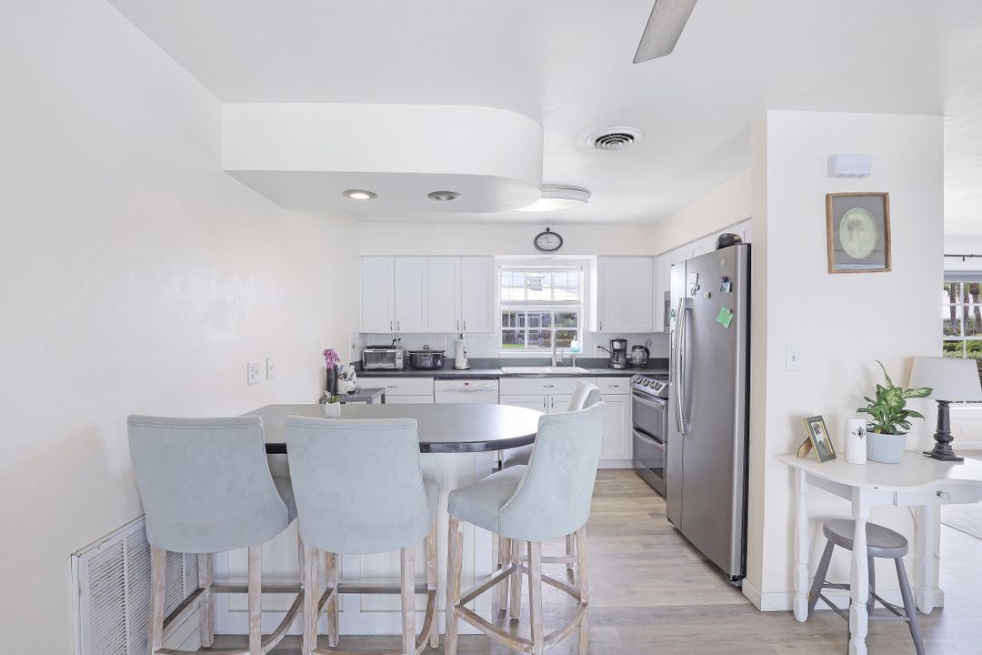 527 Keenan Ave, Fort Myers, FL 33919