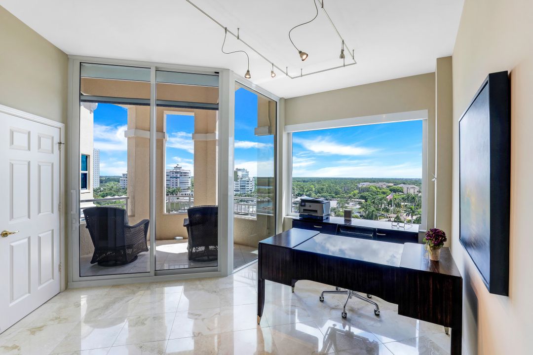 435 Dockside Dr #PH-02, Naples, FL 34110