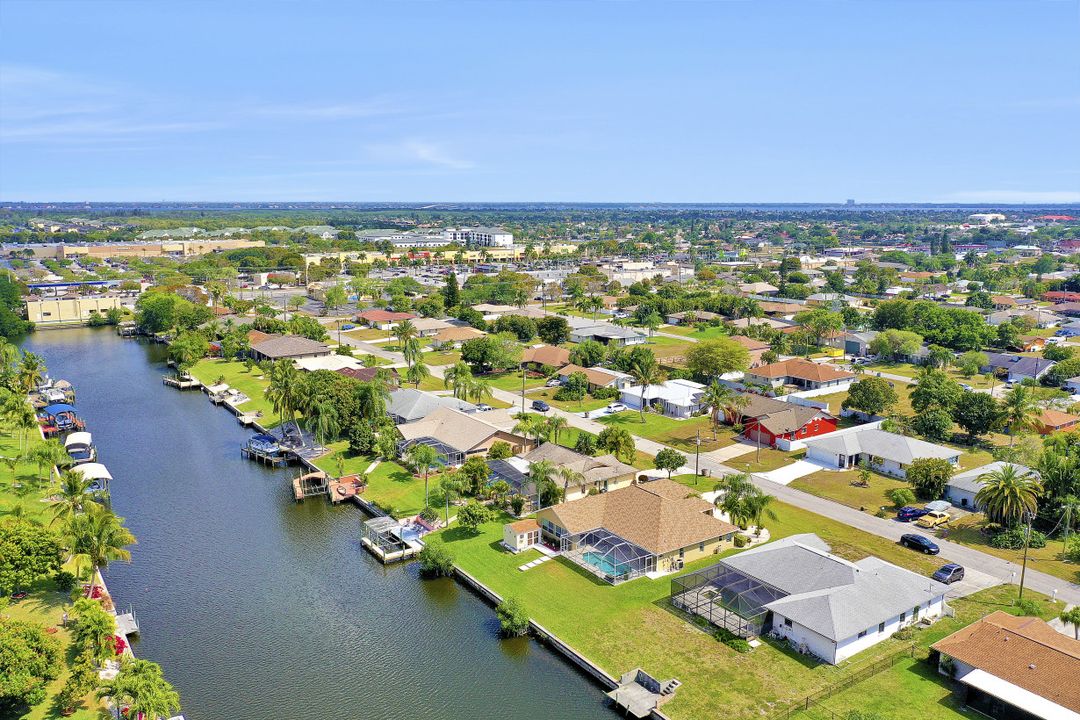 1429 SE 17th St, Cape Coral, FL 33990