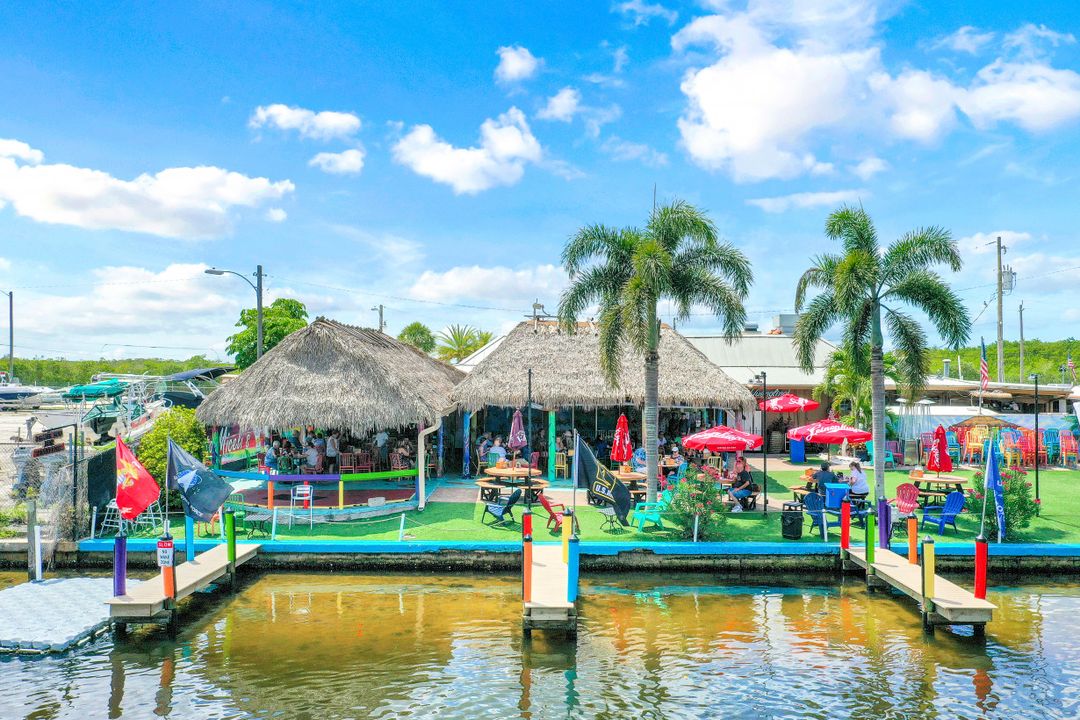 214 NW 32nd Pl, Cape Coral, FL 33993