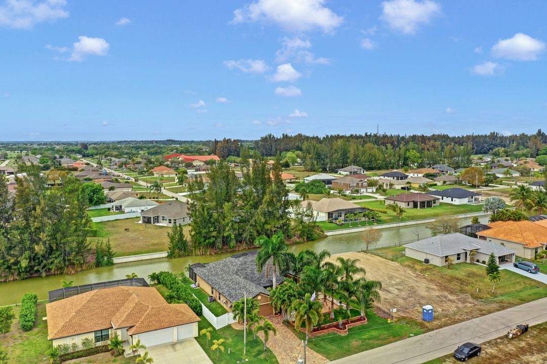 1218 SW 18th Ave, Cape Coral, FL 33991