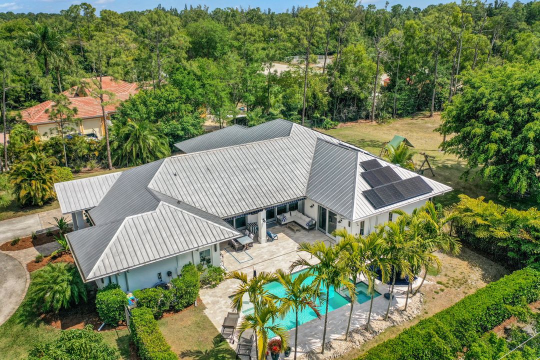 6730 Daniels Rd, Naples, FL 34109