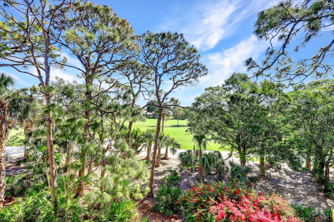 6710 Pelican Bay Blvd #435, Naples, FL 34108