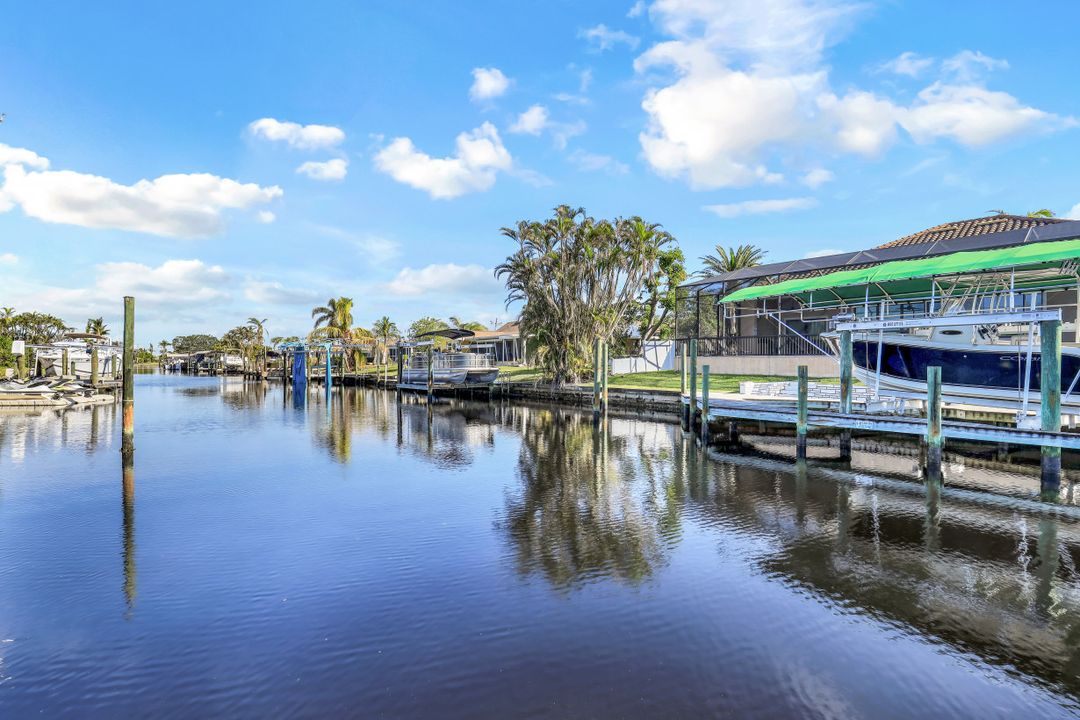 5333 SW 2nd Pl, Cape Coral, FL 33914