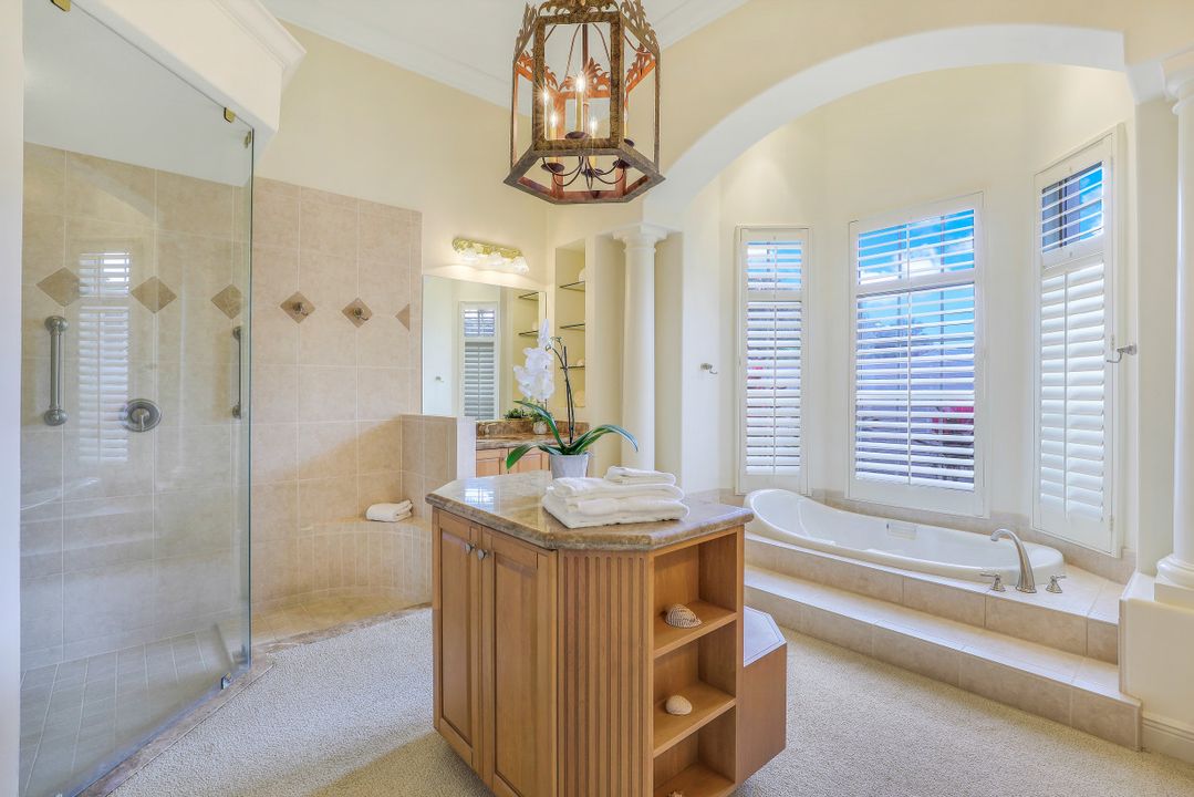 9321 Lakebend Preserve Ct, Bonita Springs, FL 34135