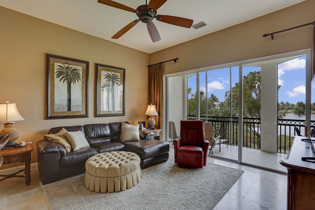 3053 Aviamar Cir #203, Naples, FL 34114