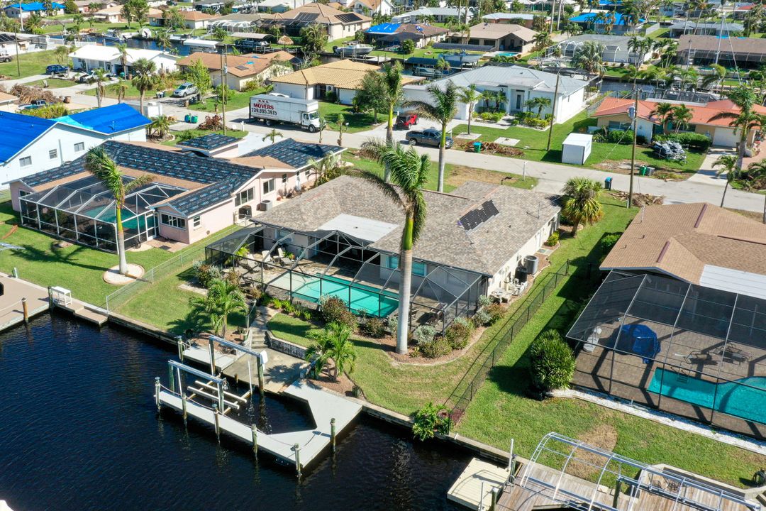 5328 Delano Ct, Cape Coral, FL 33904