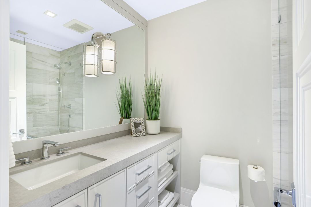 4951 Gulf Shore Blvd N #PH-402, Naples, FL 34103