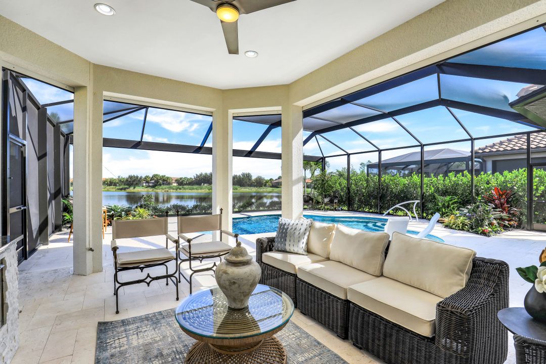 9155 Trivoli Ter, Naples, FL 34119