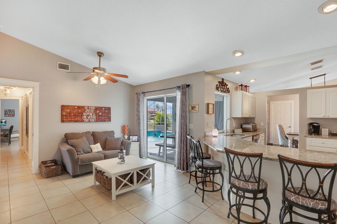 1021 NW 43rd Ave, Cape Coral, FL 33993