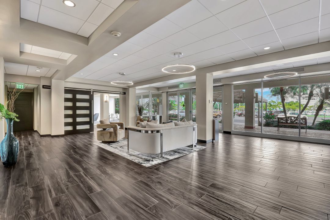 1 Bluebill Ave #703, Naples, FL 34108