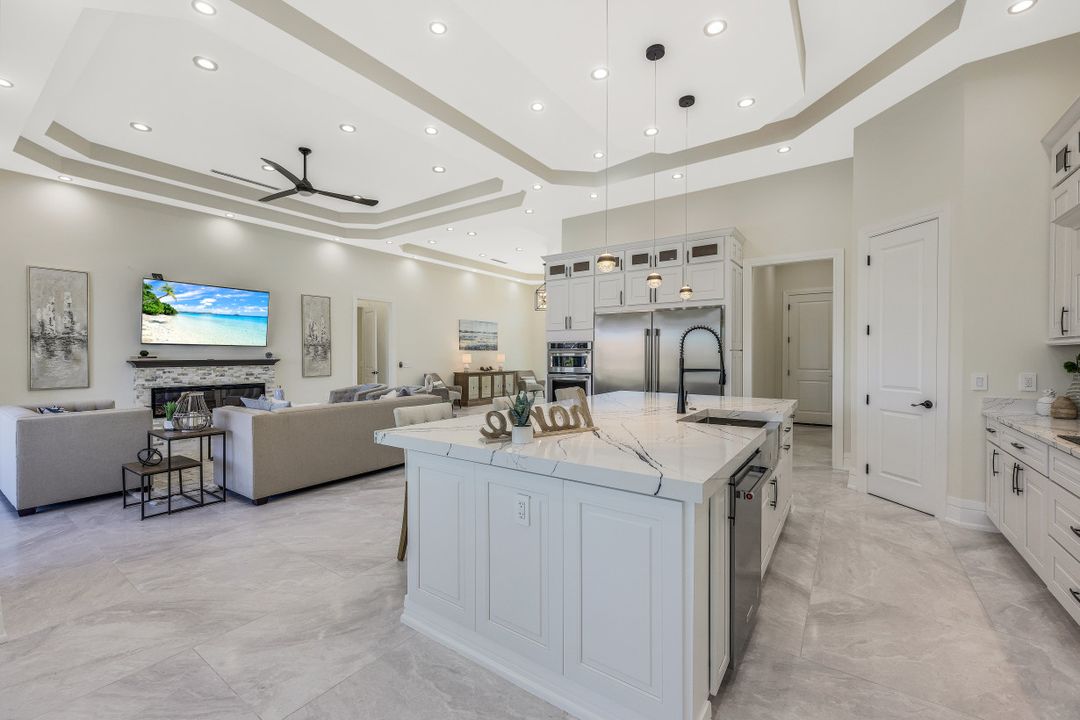 5332 Malibu Ct, Cape Coral, FL 33904