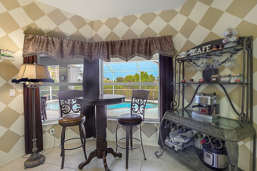 4176 NE 9th Pl, Cape Coral, FL 33909