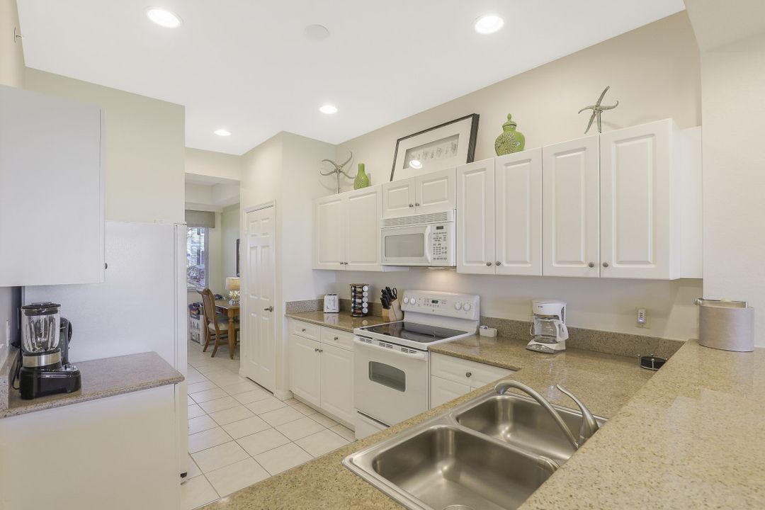 7965 Mahogany Run Ln #312, Naples, FL 34113